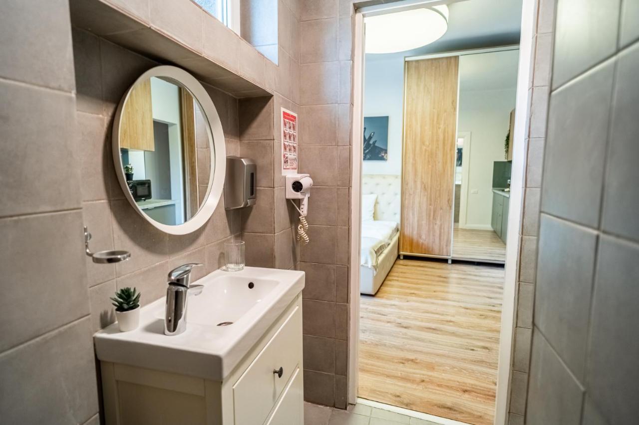 Cozy Apartments Near Calea Victoriei Букурещ Екстериор снимка