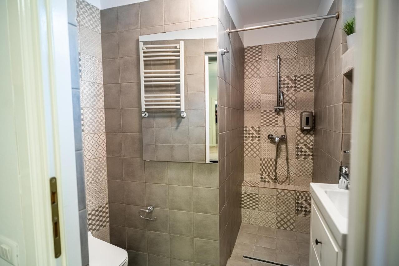 Cozy Apartments Near Calea Victoriei Букурещ Екстериор снимка