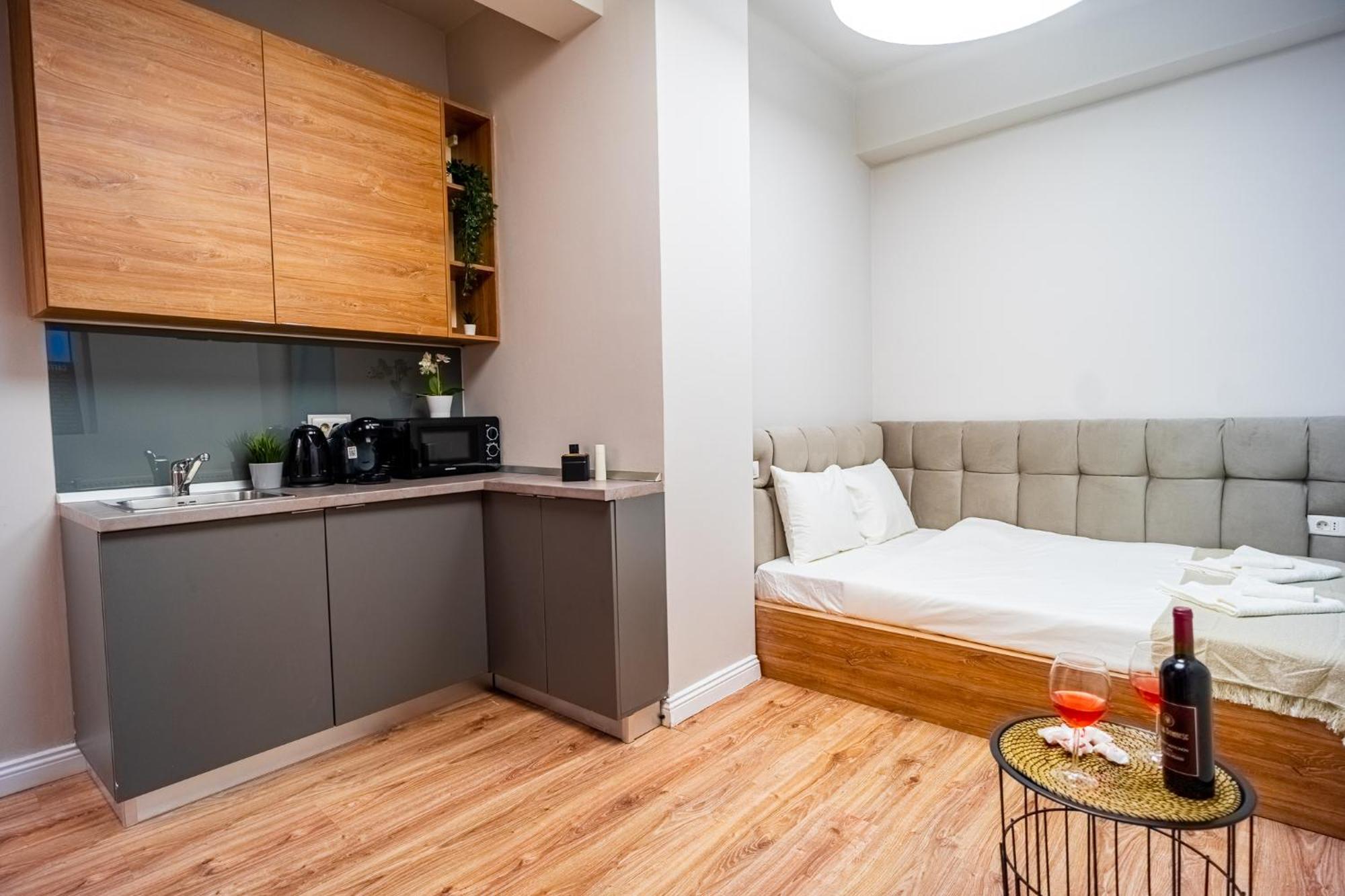 Cozy Apartments Near Calea Victoriei Букурещ Екстериор снимка