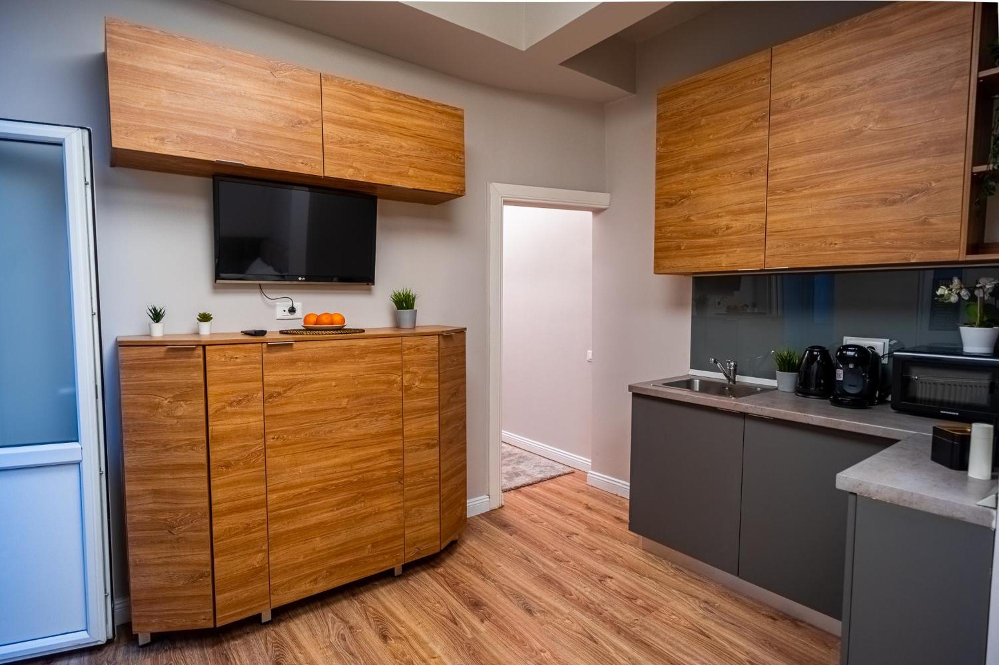 Cozy Apartments Near Calea Victoriei Букурещ Екстериор снимка