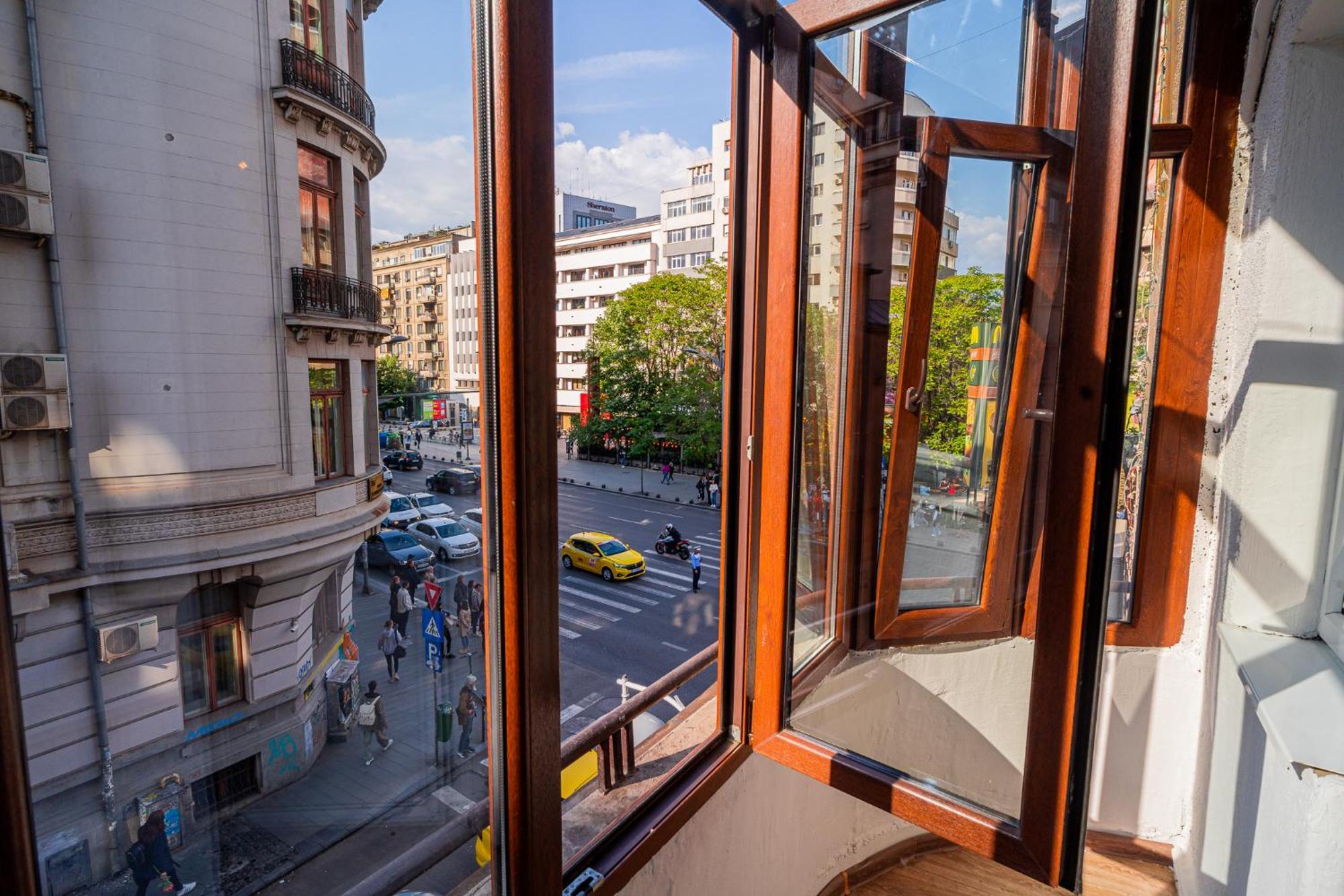Cozy Apartments Near Calea Victoriei Букурещ Екстериор снимка